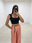 PANTALÓN WIDE LEG FLUIDO + CINTURÓN CORAL